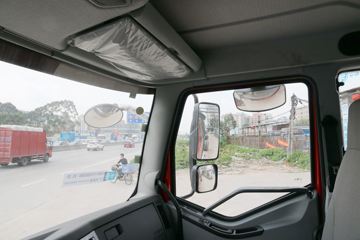 һ����� J6L�п� �ʻݰ� 220���� 4X2 9.7����ʽ�ػ�������ͼƬ