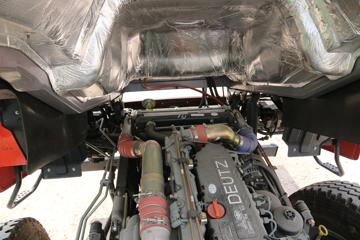 һ����� J6L�п� �ʻݰ� 220���� 4X2 9.7����ʽ�ػ�������ͼƬ