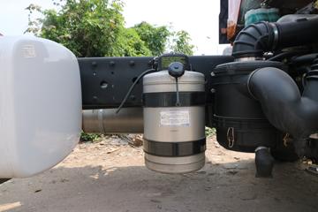 һ����� J6L�п� �ʻݰ� 220���� 4X2 9.7����ʽ�ػ�������ͼƬ