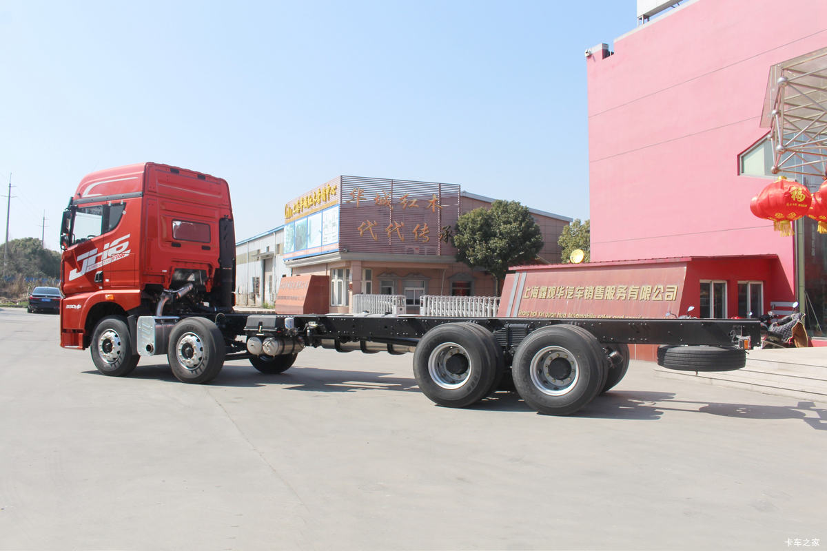 ൺ JH6ؿ 350 8X4 9.5ػ(CA5310XXYP25K2L7T4E5A80)                                                