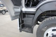 福田 欧航R系 170马力 6.8米栏板载货车底盘(BJ1166VKPFK-A3)