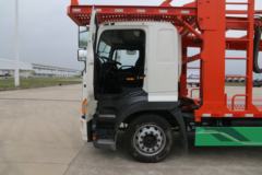 广汽日野 700系列重卡 265马力 4X2轿运车底盘(平顶)(YC1180FH8JW5)
