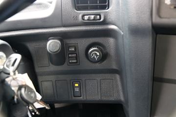 ������Ұ 700ϵ���ؿ� 265���� 4X2 9.72����ʽ�ػ���(�й�����)(YC5180XXYFH8JW5)ͼƬ