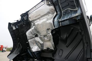 ������Ұ 700ϵ���ؿ� 265���� 4X2 9.72����ʽ�ػ���(�й�����)(YC5180XXYFH8JW5)ͼƬ