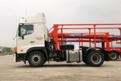 广汽日野 700系列重卡 265马力 4X2牵引车(YC4180SH2PF5)