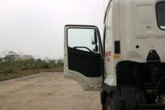 广汽日野 700系列重卡 265马力 4X2牵引车(YC4180SH2PF5)
