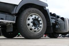 广汽日野 700系列重卡 265马力 4X2牵引车(YC4180SH2PF5)