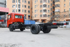 东风商用车 天锦中卡 160马力 4X2 6.8米载货车底盘(DFL5110XXYBX1V)