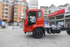 东风商用车 天锦中卡 160马力 4X2 6.8米载货车底盘(DFL5110XXYBX1V)