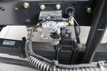 �������ó� ����п� 160���� 4X2 6.8���ػ�������ͼƬ