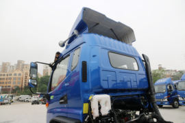 骏铃V9&nbsp;载货车外观                                                图片