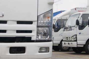  ʮ700Pϵп 190 7.012׵ʽػ(QL5100XXYA8PA)ͼƬ