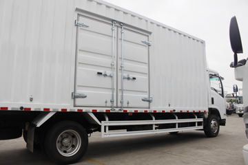  ʮ700Pϵп 190 7.012׵ʽػ(QL5100XXYA8PA)ͼƬ