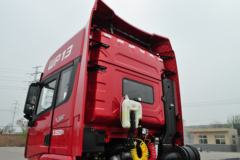 陕汽重卡 德龙X3000 黄金版 550马力 6X4牵引车(SX4250XC42) 陕汽重卡 德龙X3000 黄金版 550马力 6X4牵引车(SX4250XC42)