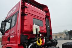 陕汽重卡 德龙X3000 黄金版 550马力 6X4牵引车(SX4250XC42) 陕汽重卡 德龙X3000 黄金版 550马力 6X4牵引车(SX4250XC42)