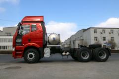 一汽解放 J6P重卡 375马力 6X4 LNG牵引车(CA4250P66T1A1E24M5)