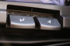 一汽解放 J6P重卡 375马力 6X4 LNG牵引车(CA4250P66T1A1E24M5)