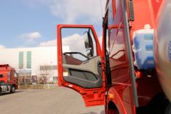 一汽解放 J6P重卡 375马力 6X4 LNG牵引车(CA4250P66T1A1E24M5)