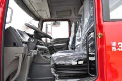 陕汽重卡 德龙新M3000 轻量化版 375马力 6X2牵引车(SX4250MB9)