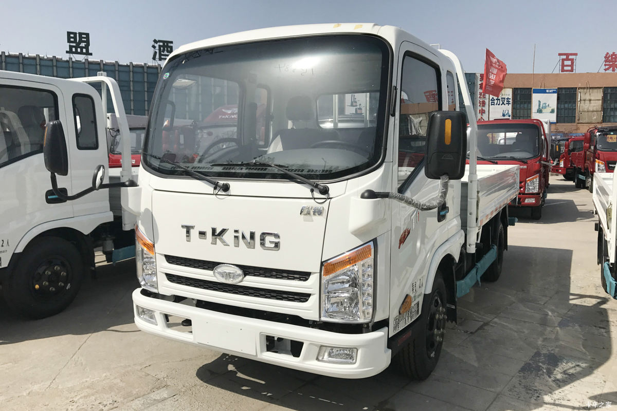 唐骏欧铃 T1系列 95马力 4X2 3.37米排半栏板轻卡