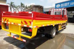 东风柳汽 乘龙M3 130马力 4X2 教练车(LZ5120XLHM3AA)