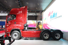 庆铃 五十铃巨咖 460马力 6X4牵引车(QL4250W2NCZ)