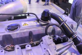 五十铃6缸系列&nbsp;发动机外观                                                图片