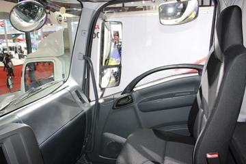 ���� ��ʮ��޿� 420���� 4X2ǣ����ͼƬ