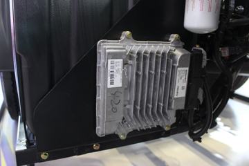 ���� ��ʮ��޿� 420���� 4X2ǣ����ͼƬ