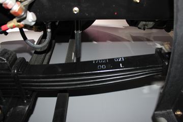 ���� ��ʮ��޿� 420���� 4X2ǣ����ͼƬ