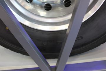 ���� ��ʮ��޿� 420���� 4X2ǣ����ͼƬ