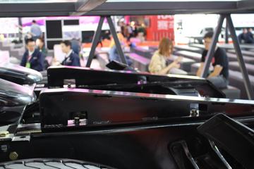 ���� ��ʮ��޿� 420���� 4X2ǣ����ͼƬ