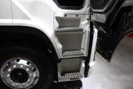 五十铃巨咖&nbsp;冷藏车驾驶室图片