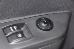 江淮 帅铃i3 2.98T 单排纯电动厢式微卡42.768kWh