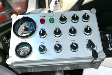 �ִ����ó�(ԭ�Ĵ��ִ�)  ʢͼ 129���� 4X2 ɨ·��ͼƬ