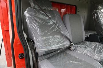 ���� ������D12�п� 190���� 4X2 9.85����ʽ�ػ���ͼƬ