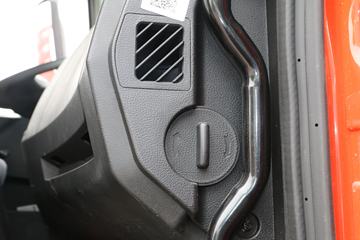 ���� ������D12�п� 190���� 4X2 9.85����ʽ�ػ���ͼƬ