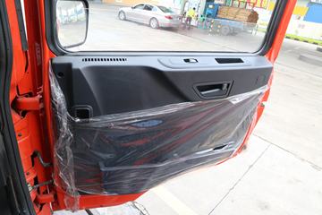 ���� ������D12�п� 190���� 4X2 9.85����ʽ�ػ���ͼƬ
