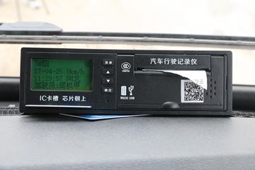 ���� ������D12�п� 190���� 4X2 9.85����ʽ�ػ���ͼƬ