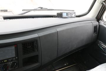 ���� ������D12�п� 190���� 4X2 9.85����ʽ�ػ���ͼƬ