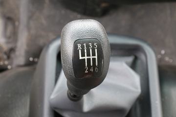 ���� ������D12�п� 190���� 4X2 9.85����ʽ�ػ���ͼƬ
