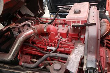 ���� ������D12�п� 190���� 4X2 9.85����ʽ�ػ���ͼƬ
