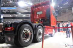 福田 欧曼EST-A 6系重卡 超级卡车 460马力 6X4 AMT自动挡牵引车