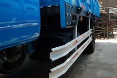 一汽通用 小解放 120马力 4X2 4.7米排半栏板载货车(CA1051K26L4R5-3)