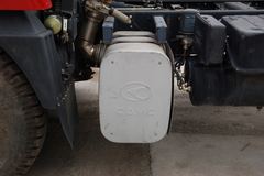 华菱重卡 336马力 6X4 牵引车(高顶双卧铺)(HN4250P33C2M3) 华菱重卡 336马力 6X4 牵引车(高顶双卧铺)(HN4250P33C2M3)