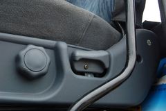 华菱重卡 290马力 4X2 牵引车(高顶双卧铺)(HN4180P35C4M3)