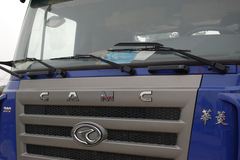 华菱重卡 290马力 4X2 牵引车(高顶双卧铺)(HN4180P35C4M3)