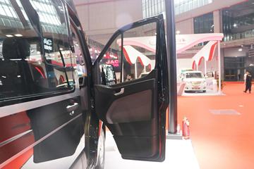 2017�� �Ĵ��ִ� SOLATI 170���� 15�� �Զ�MPVͼƬ