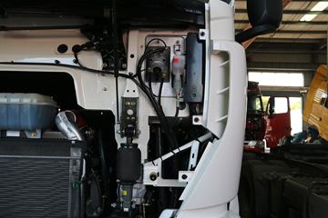 �й����� HOWO T7H �ؿ� 430���� 6X4 LNGǣ����ͼƬ