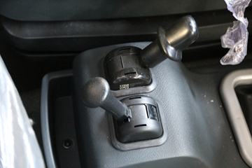 �й����� HOWO T7H �ؿ� 430���� 6X4 LNGǣ����ͼƬ
